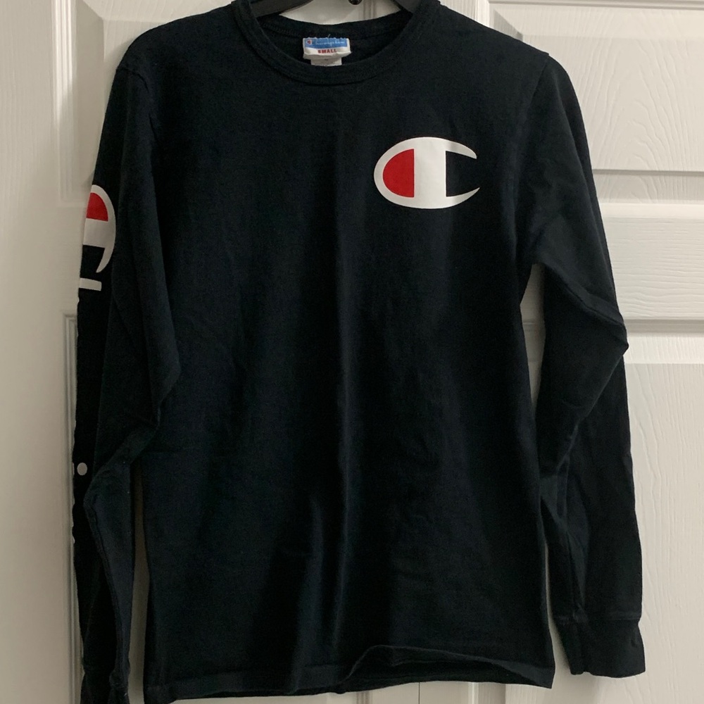 Champion Women’s Black and Red Long Sleeve Tee